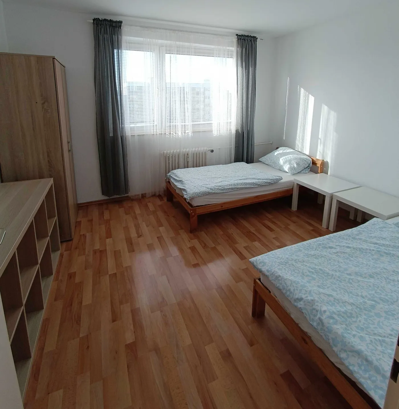 Geräumiges Zweibettzimmer für ein Montageteam in Solingen
